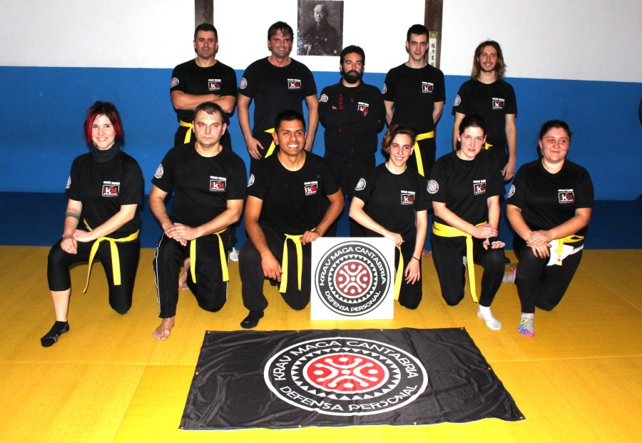 8ª promoción cinturones amarillos.jpg