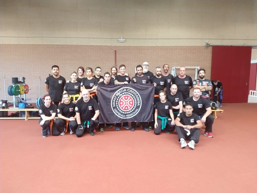 foto krav maga cantabria conveción nacional 2019.jpg