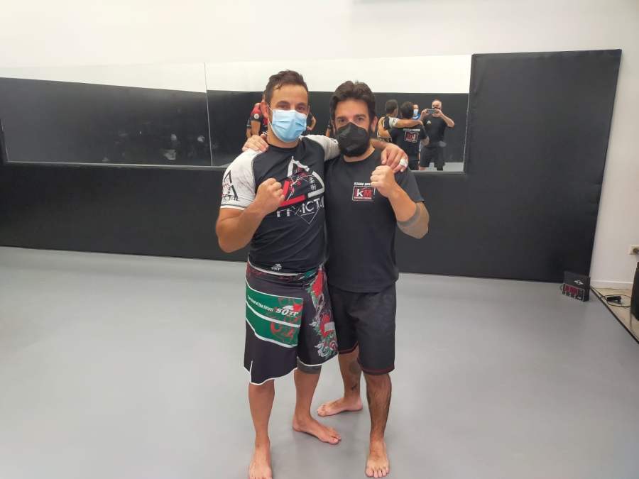 maestro jonatan vega fractal bjj con maestro enrique oliva krav maga cantabria