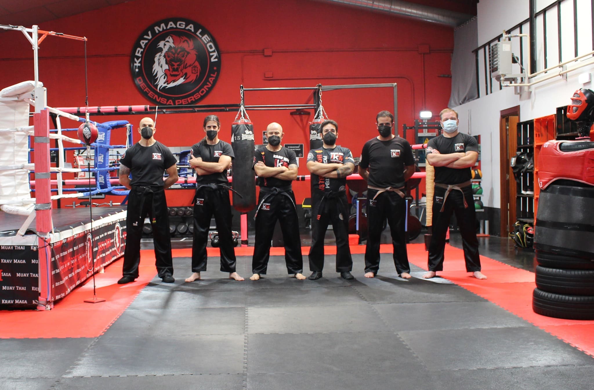 enrique oliva con su maestro de krav maga antonio presa. santander, cantabria, león