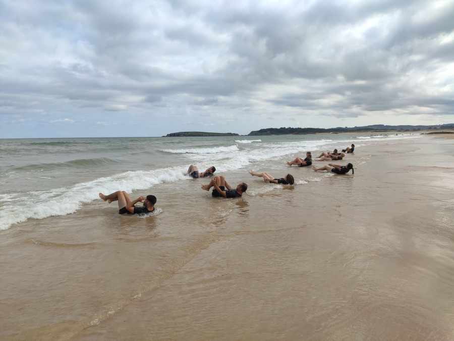 abdominales en la playa de somo krav maga enrique oliva