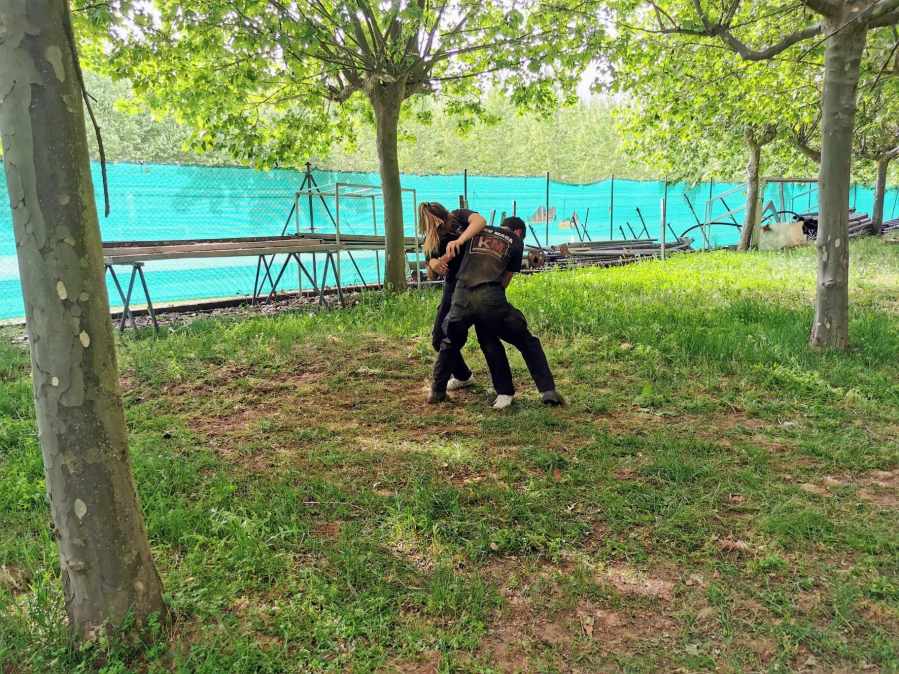 combate cuerpo a cuerpo krav maga