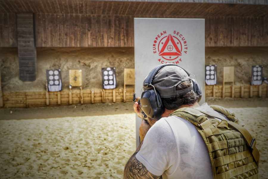 enrique oliva european security academy polonia