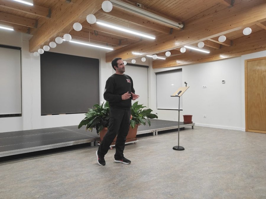 javier canel instructor de krav maga cantabria