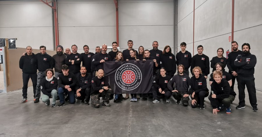 foto grupo krav maga cantabria seminario defensa personal vehiculos y espacios reducidos