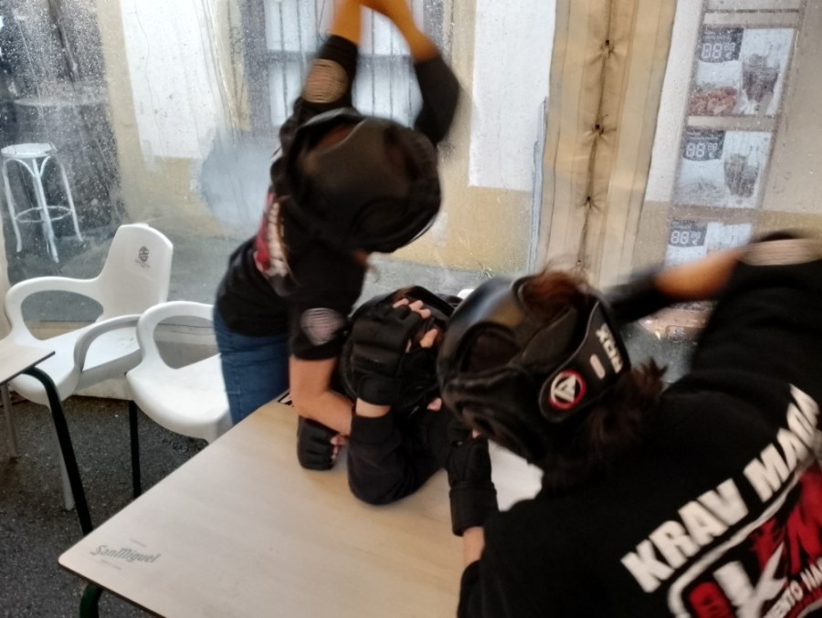 seminario krav maga bar el cruce galizano cantabria enrique oliva