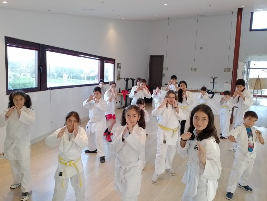 krav maga niños santander cantabria kids defensa personal