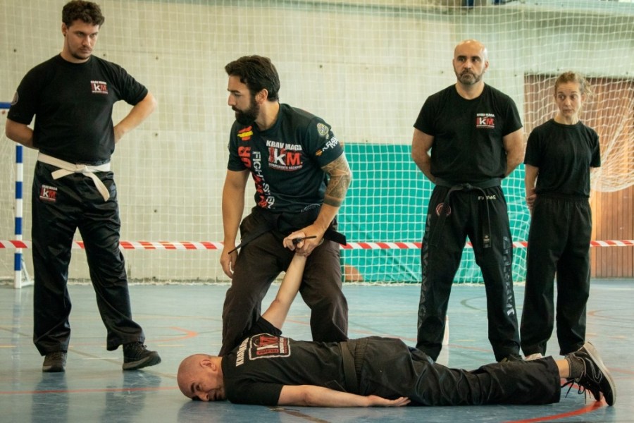 director técnico enrique oliva federación lucha krav maga cantabria santander ribamontán al mar