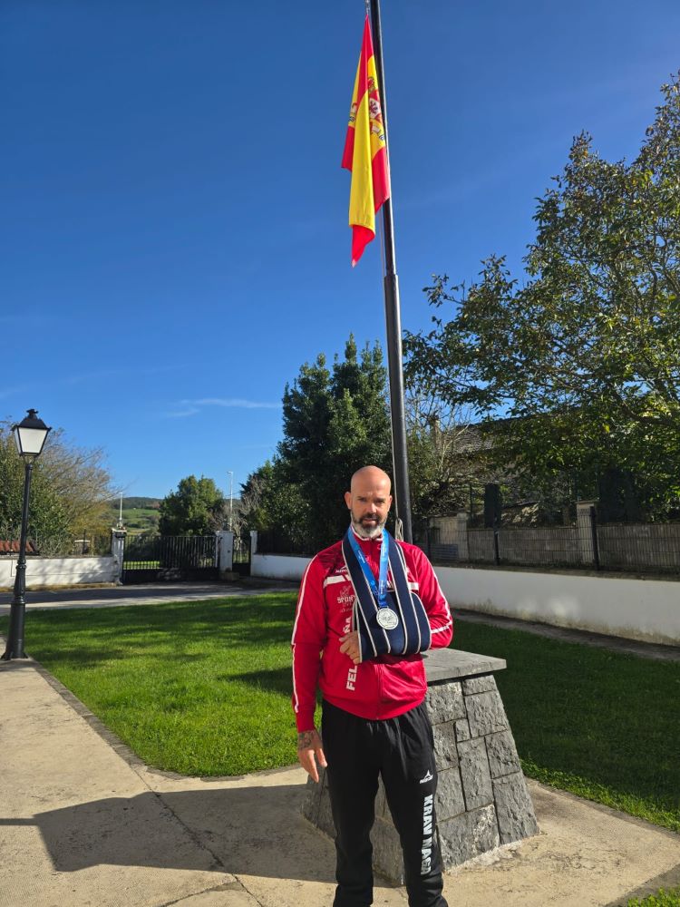 cesar gorricho medalla plata krav maga cantabria mundial