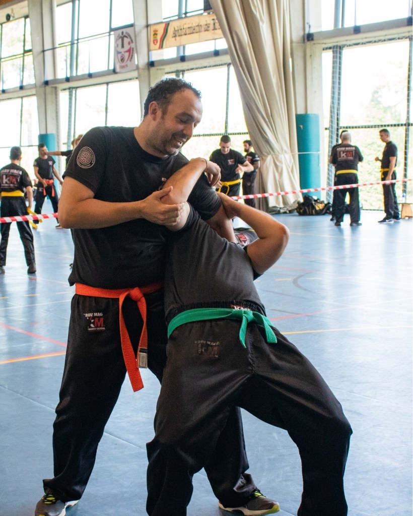 guillotina invertida krav maga cantabria