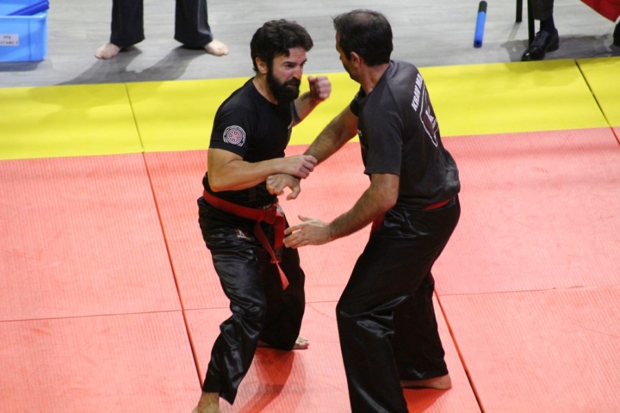 enrique oliva krav maga defensa personal autodefensa cantabria santander somo ribamontán al mar
