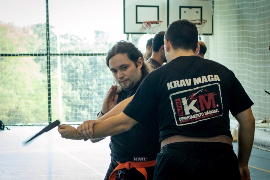 desarme cuchillo krav maga